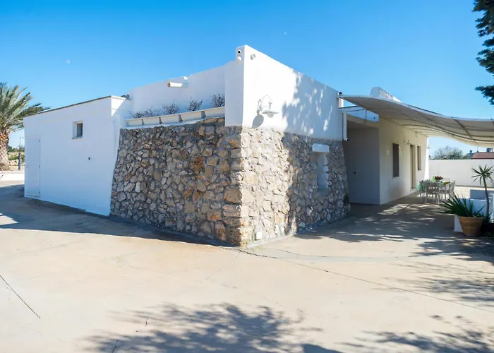 Villatrullo Melograno Feriehus *